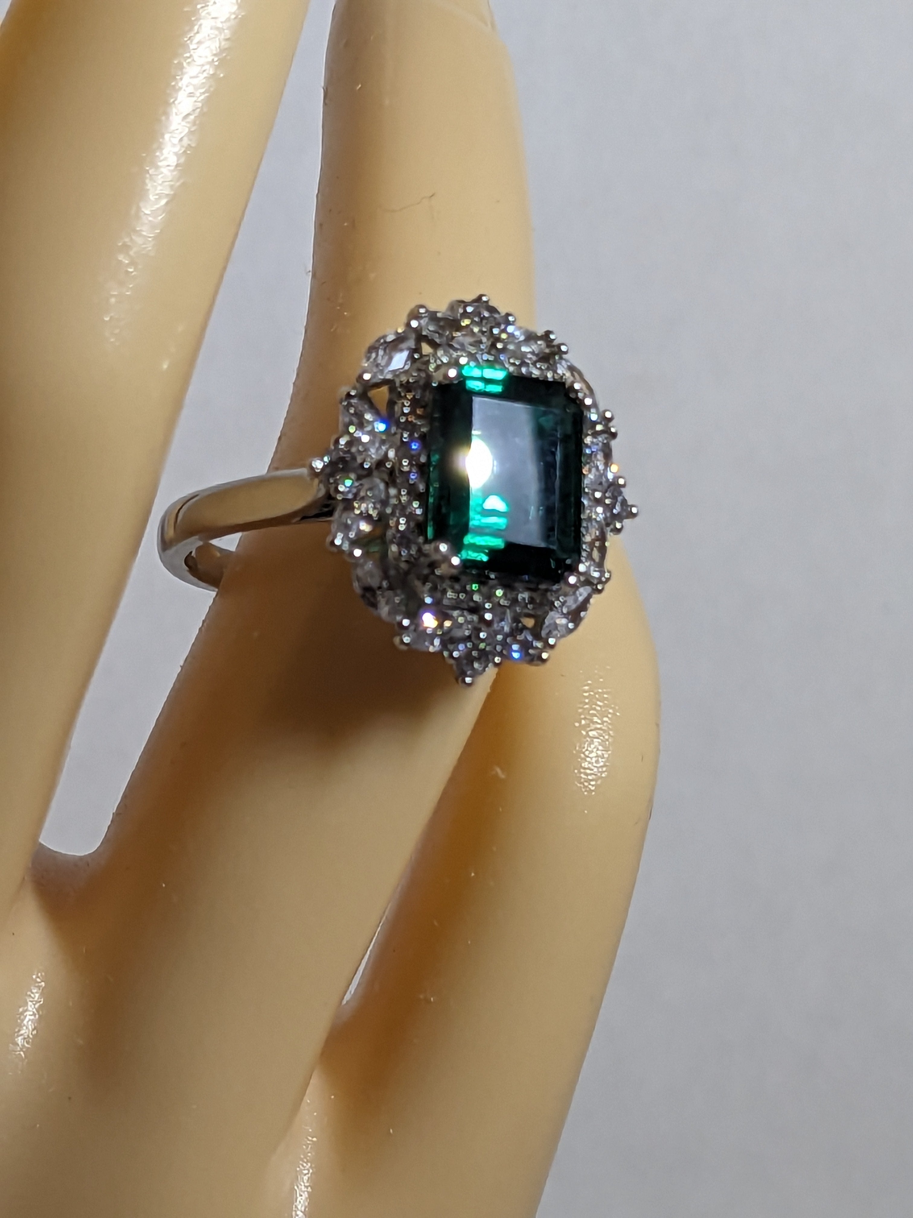 Emerald Green Lab-Grown Diamond Halo Ring