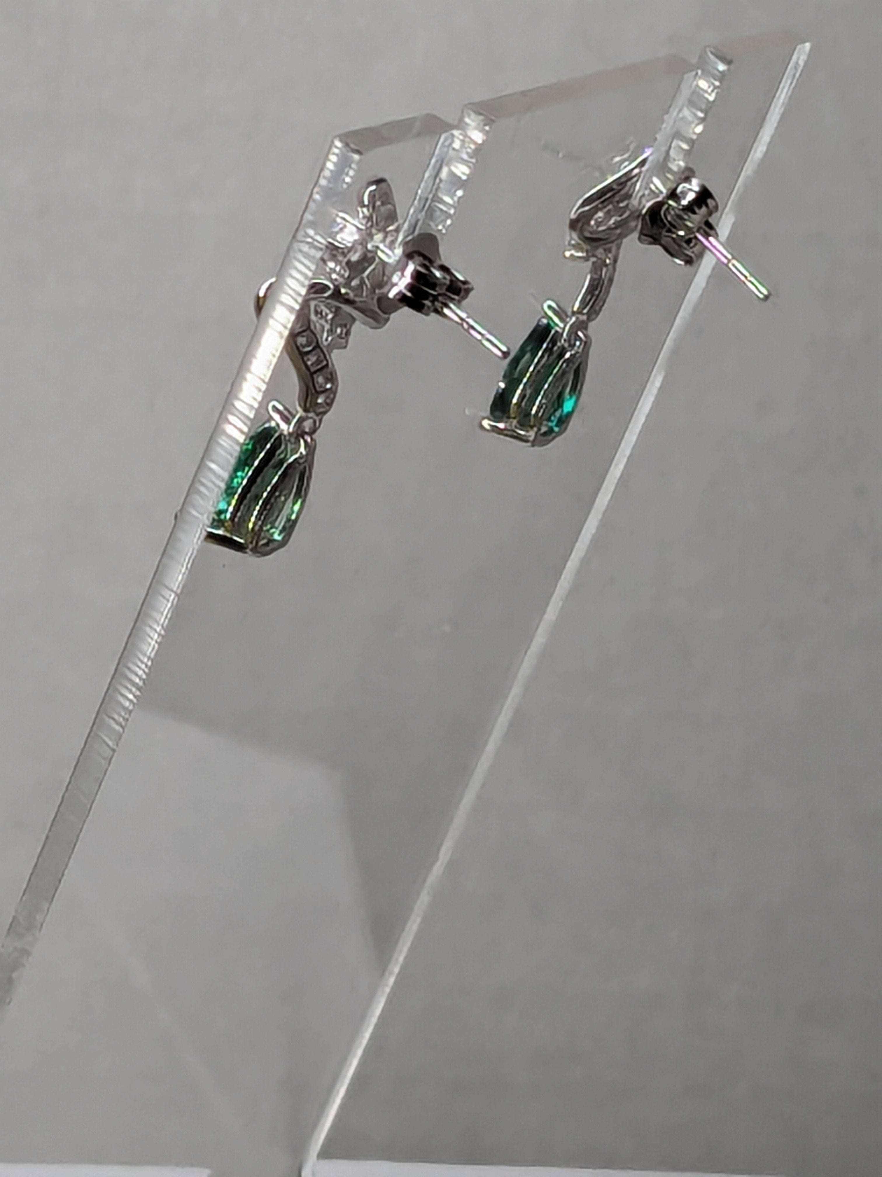 Cultivated Emerald Dangle Earrings 1.52cttw