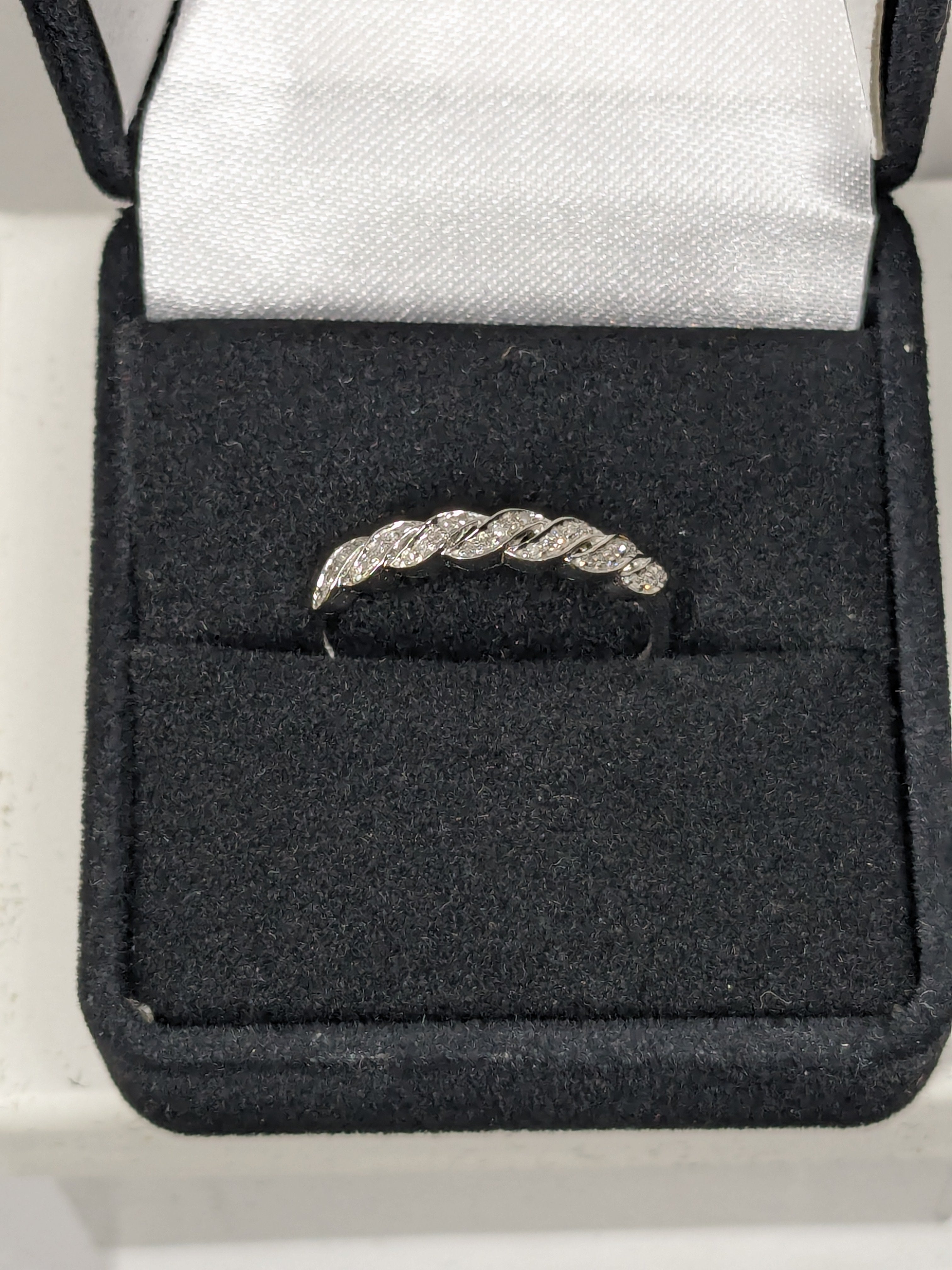 Diamond Twist Ring Wedding Band 