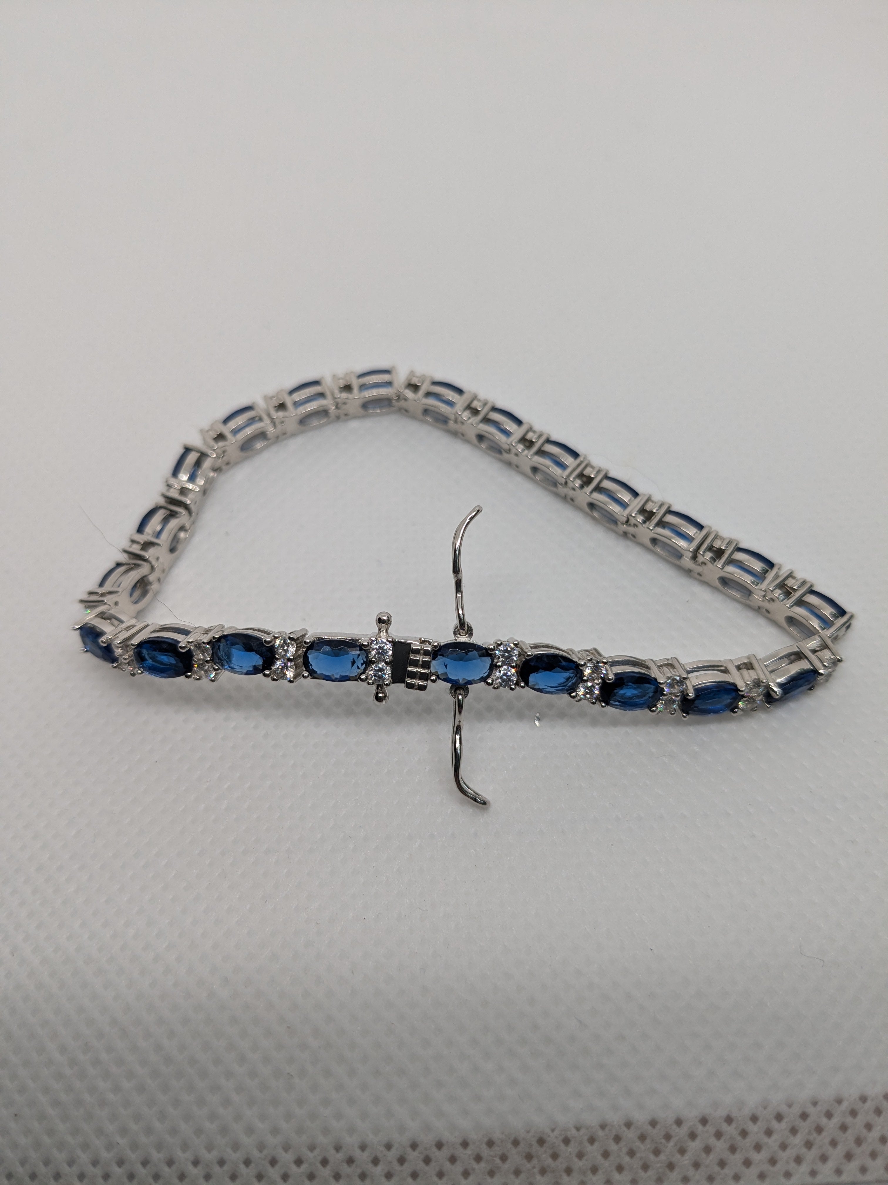 Blue Sapphire Tennis Bracelet 15.40ct.t.w.