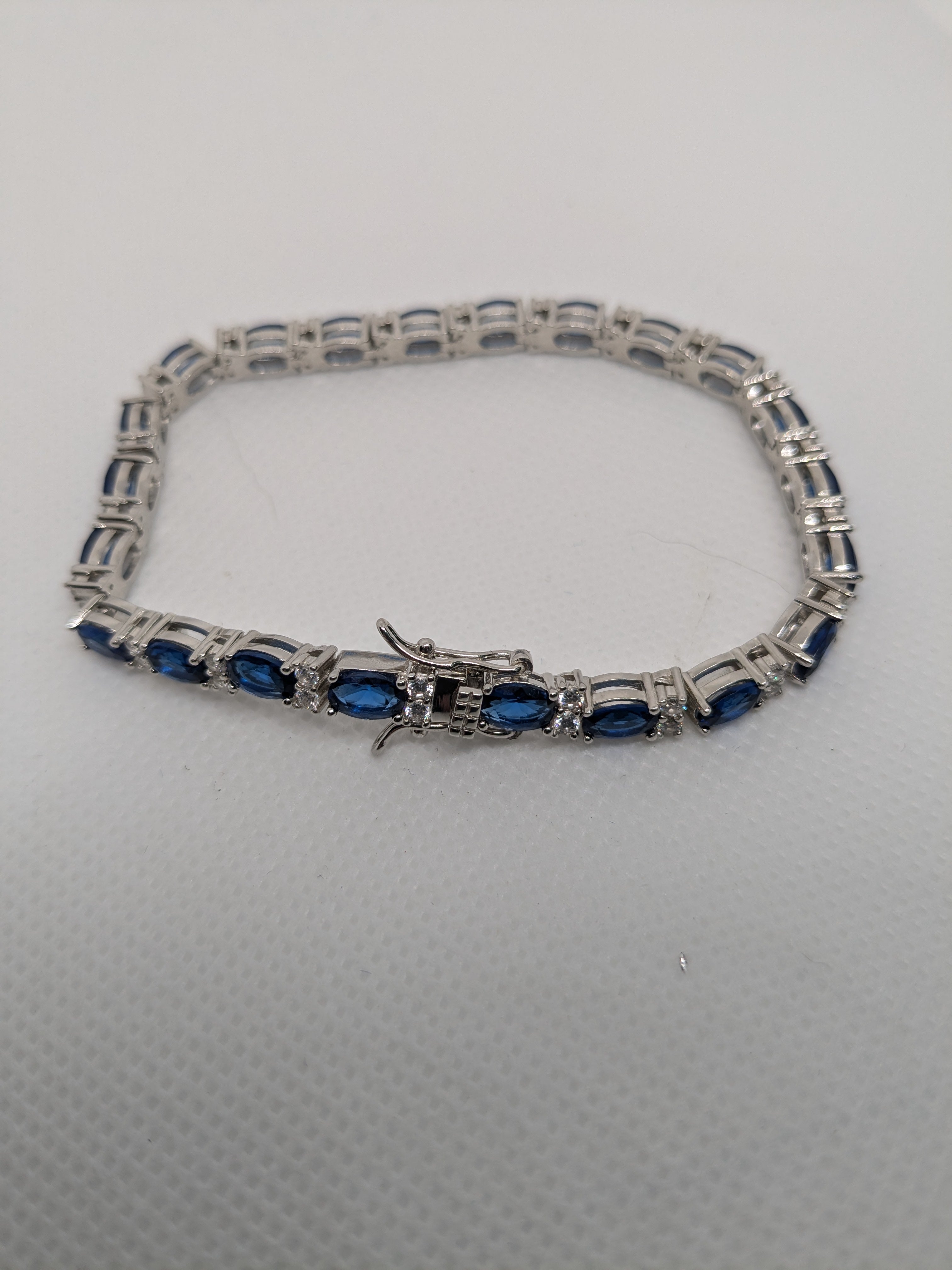 Blue Sapphire Tennis Bracelet 15.40ct.t.w.