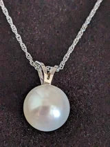 Natural White Freshwater Cultured Pearl Solitaire Necklace 9mm 2ct AA